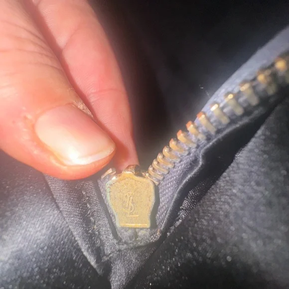 Authenticated YSL Muse bag Elegant Gray Leather Women's Bag - Picture 13 of 16